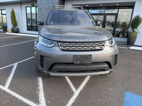 Used 2017 Land Rover Discovery HSE AWD/4WD image 2