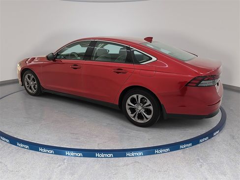 Used 2024 Honda Accord EX image 10