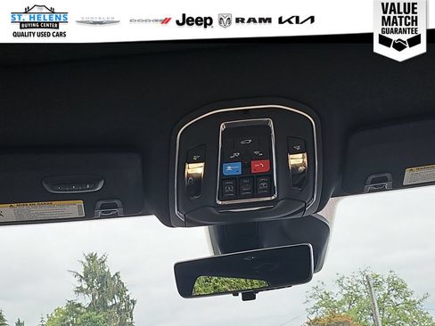 Used 2022 Jeep Grand Cherokee Limited 4xe w/ Luxury Tech Group II AWD/4WD image 25