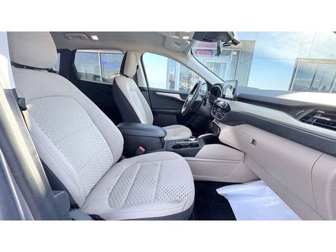 Used 2022 Ford Escape SE image 10