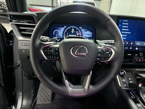 Used 2026 Lexus GX 550 w/ Accessory Package (2T) image 21