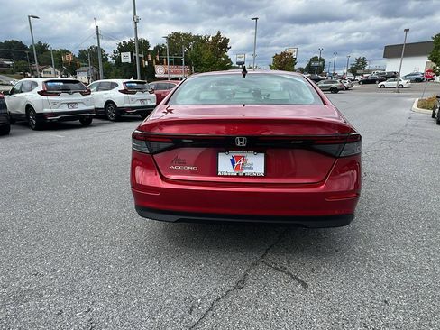 New 2025 Honda Accord SE image 5
