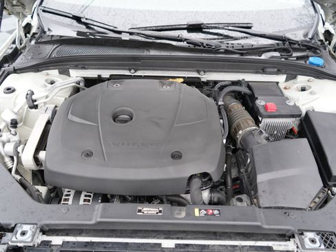 Used 2019 Volvo S60 T6 R-Design image 91