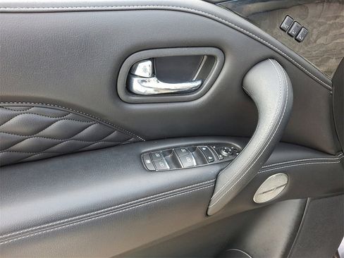 Used 2022 INFINITI QX80 Sensory w/ Cargo Package image 12