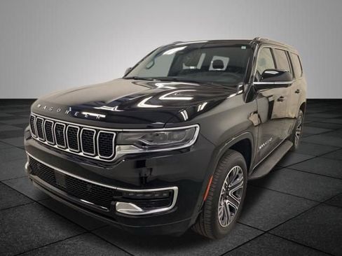 Used 2024 Jeep Wagoneer 4WD w/ Premium Group I image 2