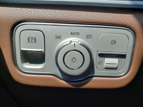 Certified 2024 Mercedes-Benz GLS 450 4MATIC image 24