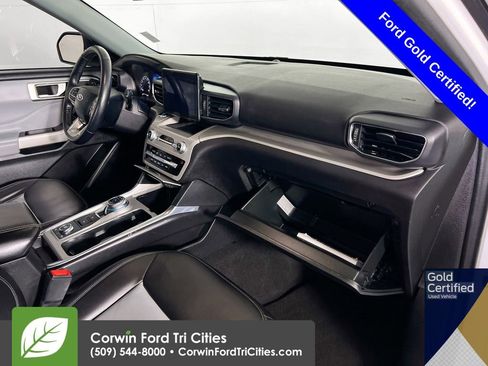 Used 2023 Ford Explorer XLT w/ Equipment Group 202A AWD/4WD image 30