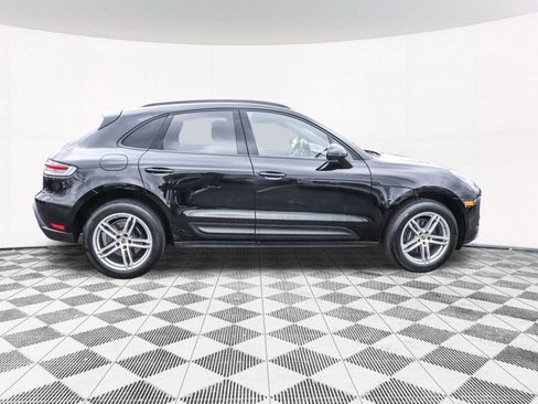 Used 2023 Porsche Macan AWD/4WD image 10