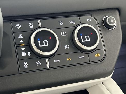 Certified 2025 Land Rover Defender 110 S image 15