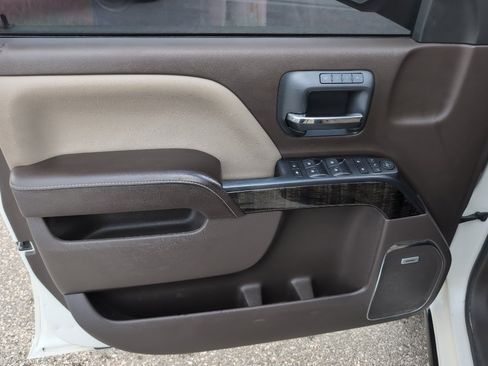 Used 2015 GMC Sierra 1500 Denali w/ Driver Alert Package image 9