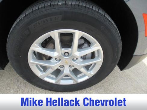 Used 2024 Chevrolet Equinox LT w/ LPO, Floor Liner Package FWD image 9