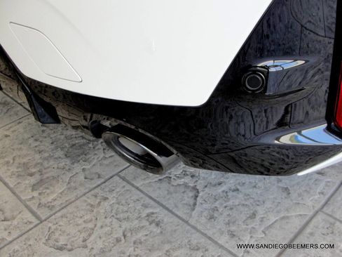 Used 2023 BMW 330i Sedan w/ M Sport Package RWD image 10