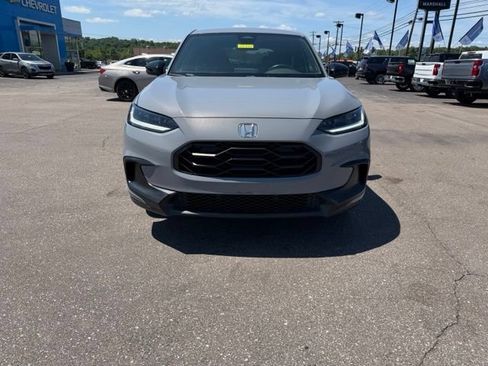 Used 2023 Honda HR-V LX image 2