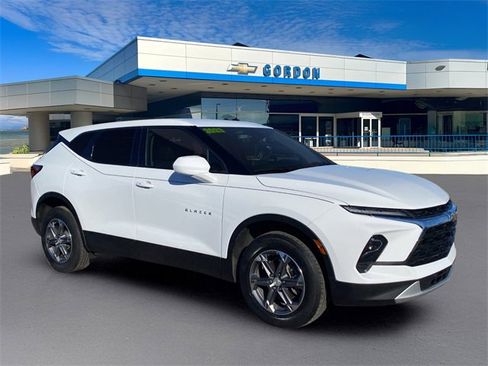Used 2023 Chevrolet Blazer LT image 7