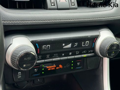 Used 2020 Toyota RAV4 Limited w/ Limited Grade Weather Package FWD image 27