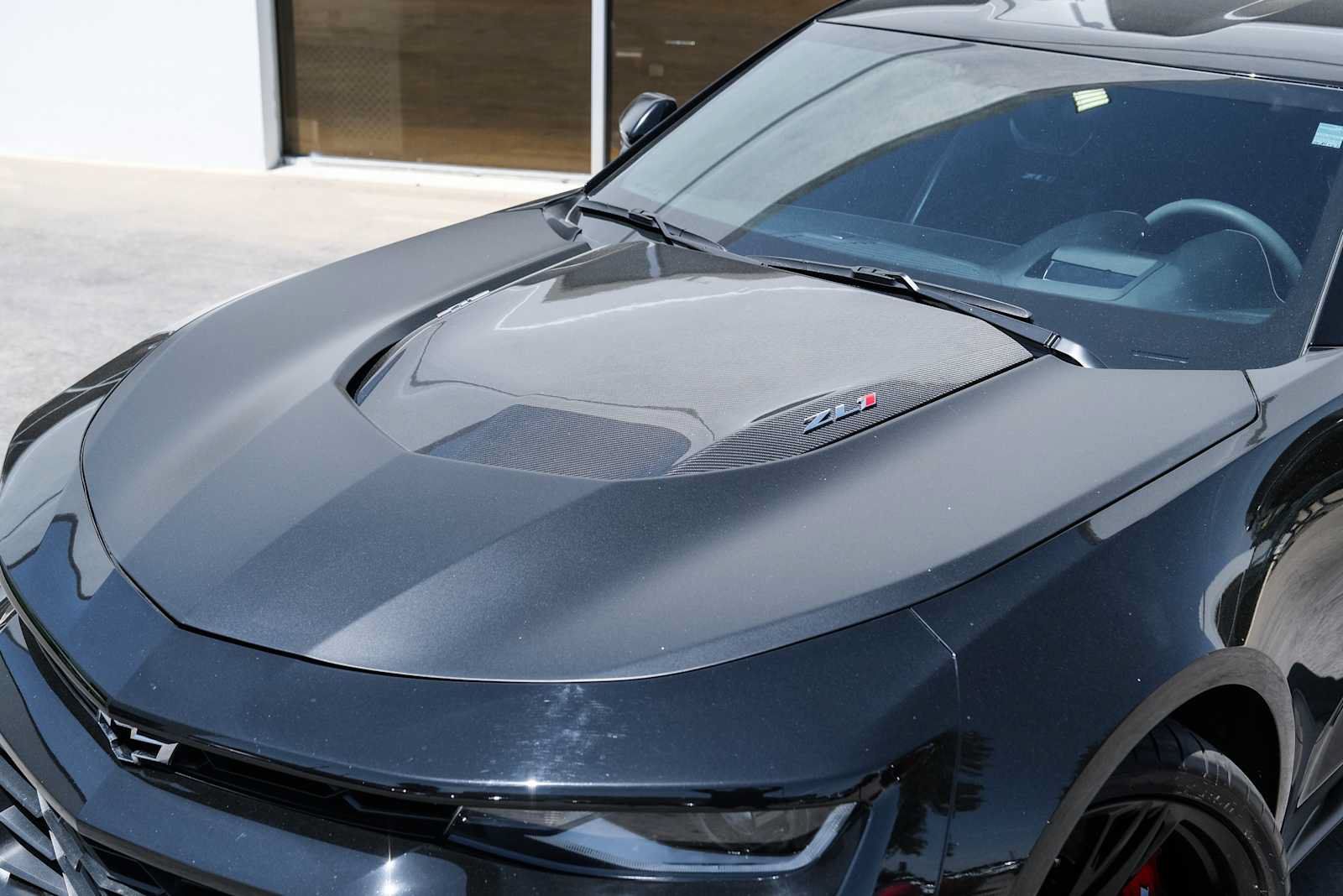 Used 2021 Chevrolet Camaro ZL1 RWD image 4