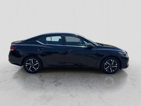 Certified 2024 Nissan Sentra SV FWD image 9