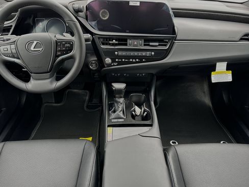 New 2024 Lexus ES 300h w/ Premium Package image 16