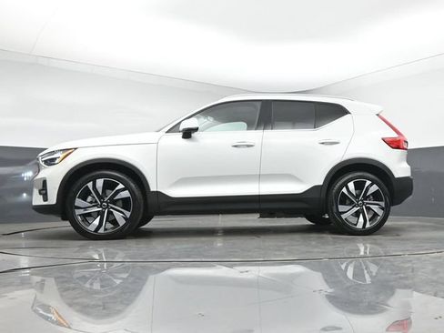 Used 2024 Volvo XC40 B5 Ultimate w/ Climate Package AWD/4WD image 41