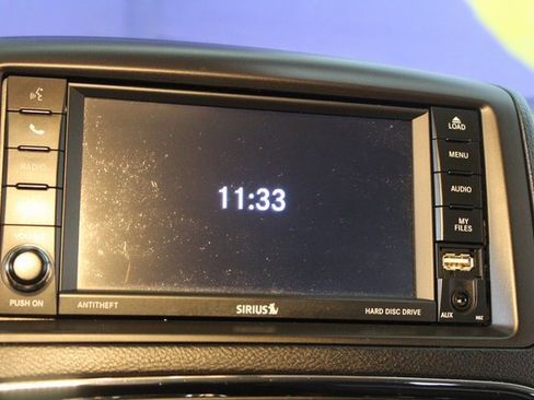 Used 2018 Dodge Grand Caravan SE w/ UConnect Hands-Free Group image 22