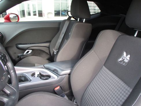 Used 2021 Dodge Challenger R/T Scat Pack RWD image 16