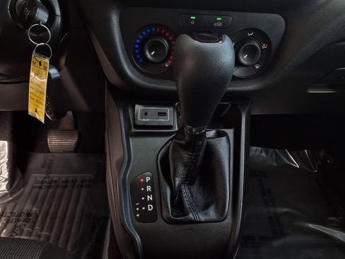 Used 2020 RAM ProMaster City SLT w/ Popular Equipment Group image 10