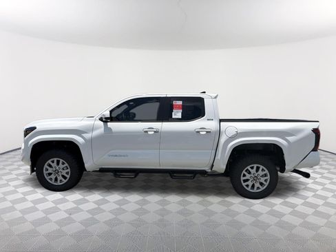 New 2026 Toyota Tacoma SR5 AWD/4WD image 4