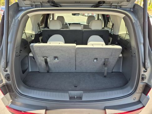 Used 2025 Hyundai Santa Fe SEL FWD image 29