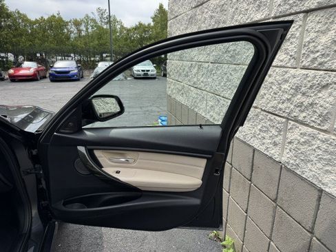 Used 2015 BMW 328i xDrive Sedan AWD/4WD image 40