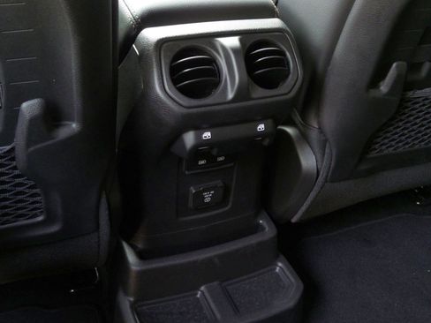 Used 2023 Jeep Wrangler Unlimited Rubicon 392 AWD/4WD image 27