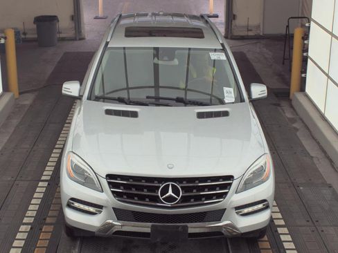 Used 2014 Mercedes-Benz ML 350 ML350 4MATIC SUV AWD w/ Premium 1 Package image 2