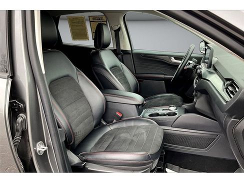 Used 2022 Ford Escape SEL w/ SEL Stealth AWD Package image 8