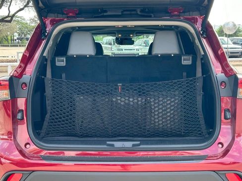New 2026 Toyota Highlander XLE AWD/4WD image 15
