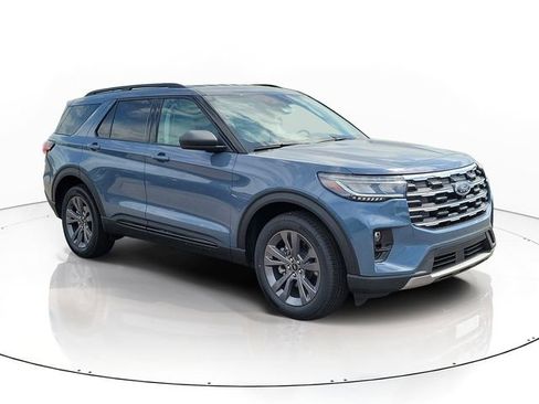 New 2026 Ford Explorer Active AWD/4WD image 2