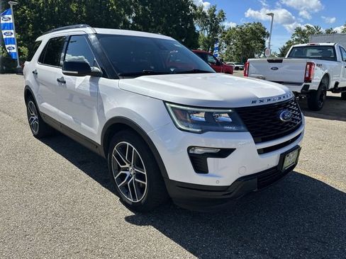 Used 2018 Ford Explorer Sport w/ Equipment Group 401A AWD/4WD image 11
