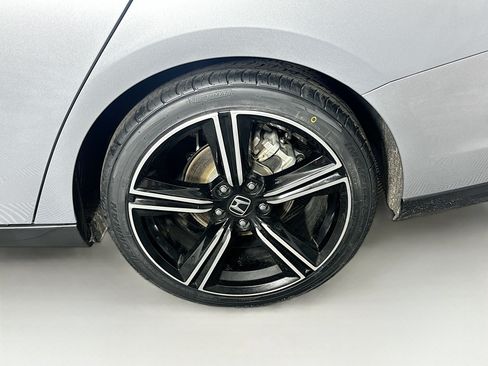 Used 2025 Honda Accord Sport image 11