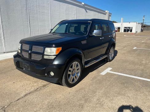 Used 2008 Dodge Nitro R/T image 2