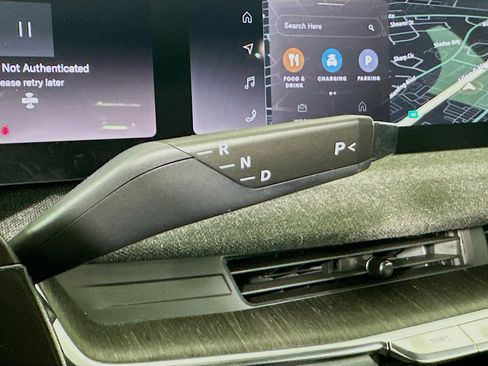 Used 2024 Lucid Air Pure RWD image 25