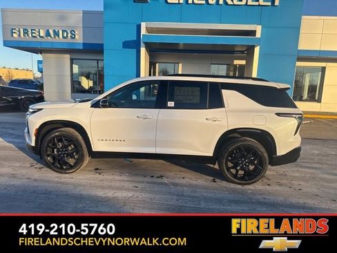 New 2026 Chevrolet Traverse RS w/ LPO, Floor Liner Package image 7