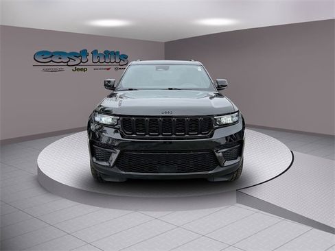 Certified 2022 Jeep Grand Cherokee Altitude image 7