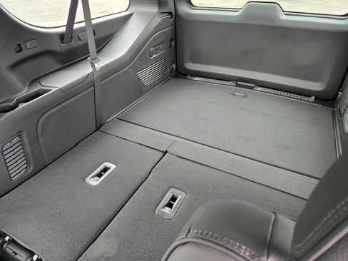 New 2026 GMC Yukon XL Denali AWD/4WD image 35