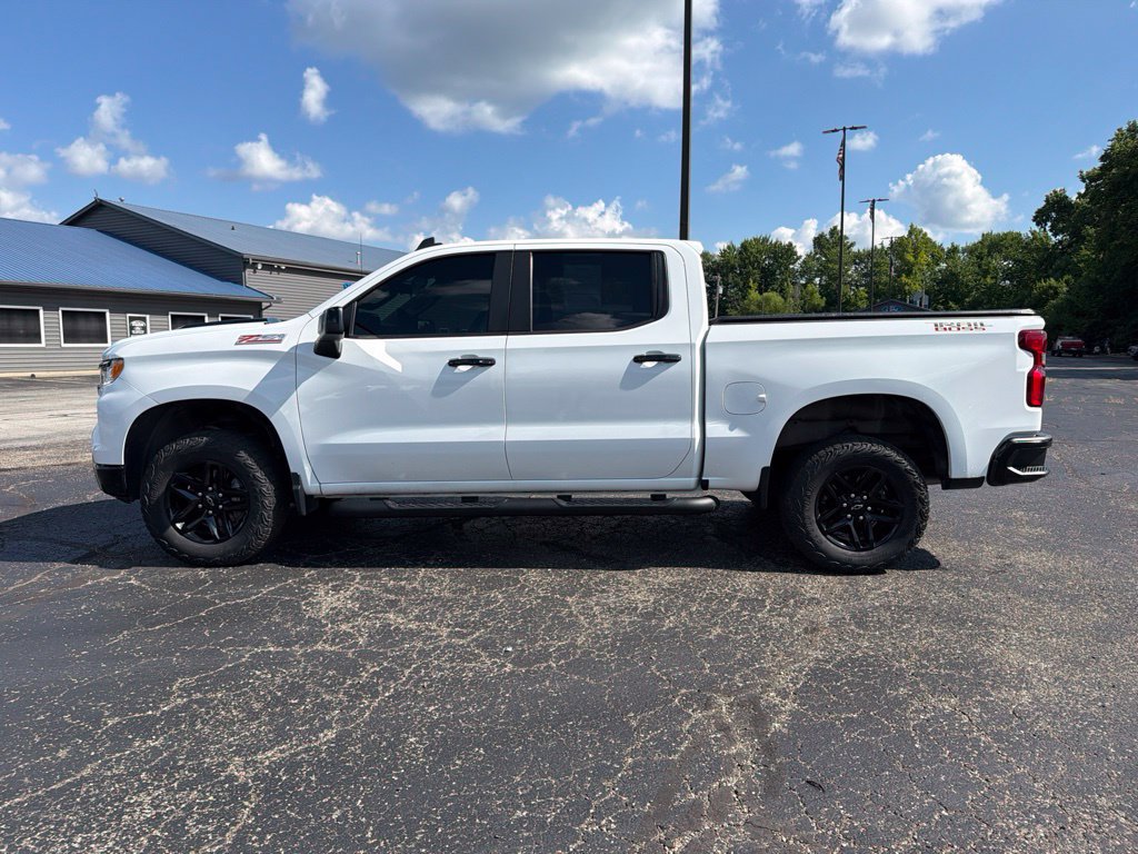 Used 2023 Chevrolet Silverado 1500 LT Trail Boss w/ Convenience Package II AWD/4WD image 3