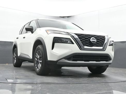 Used 2023 Nissan Rogue S AWD/4WD image 44