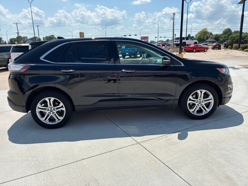 Used 2018 Ford Edge Titanium AWD/4WD image 6