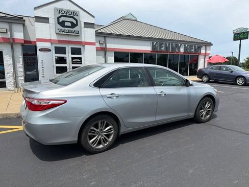 Used 2017 Toyota Camry SE FWD image 10