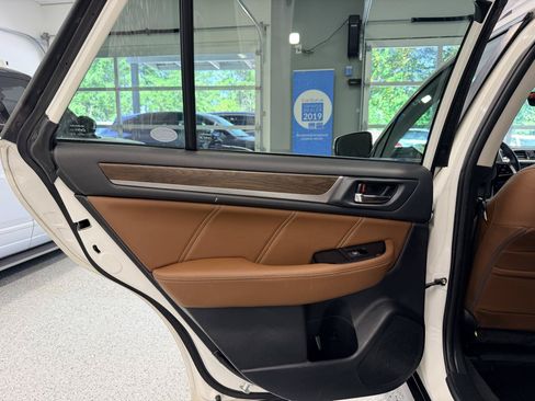 Used 2018 Subaru Outback 2.5i Touring w/ Protection Package #1 AWD/4WD image 21
