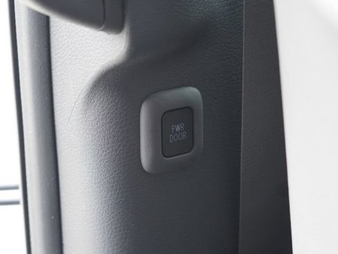 Used 2024 Toyota Sienna Limited AWD/4WD image 51