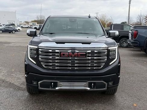 Used 2024 GMC Sierra 1500 Denali AWD/4WD image 3