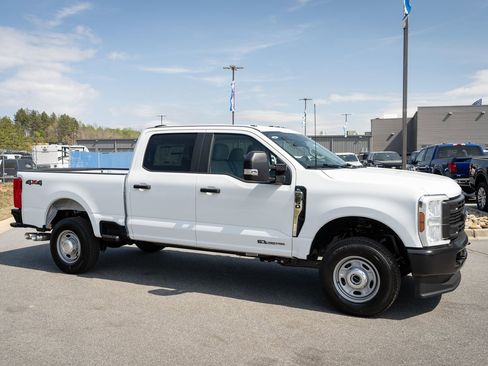 New 2026 Ford F250 XL image 12