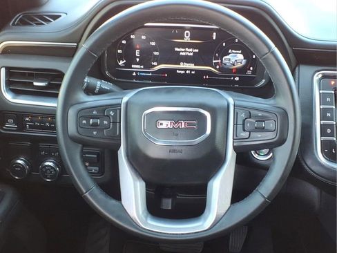 Used 2024 GMC Yukon XL SLE w/ Gmc Pro Safety Plus Package RWD image 24